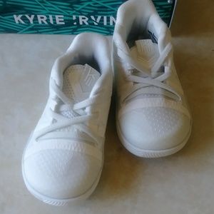 NIKE Kyrie 3 (TD) 869984 103 White/Blue (5c) sneaker